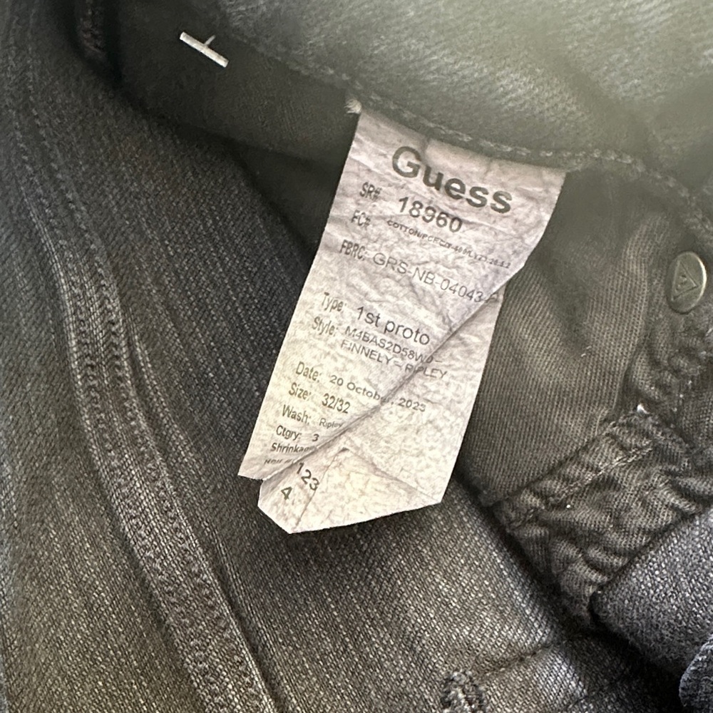 New Guess Men's Finnley Straight Denim Jeans - Picture 12 of 16